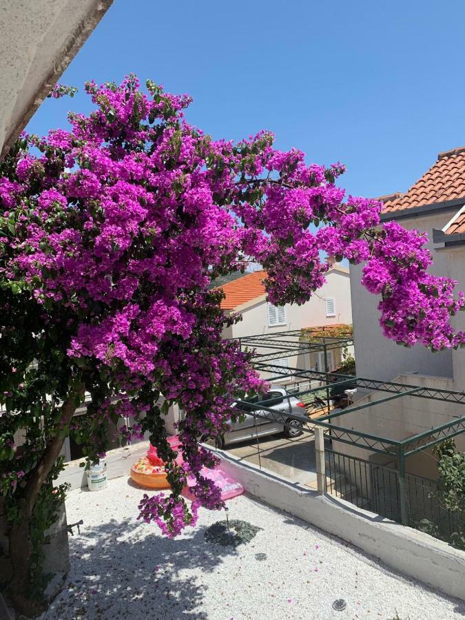 Apartments Suker Trogir Exterior foto
